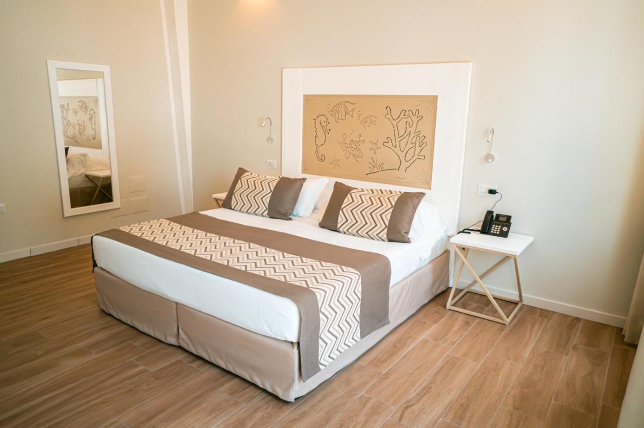 Hotel Lido Beach Phg Oristano Exterior photo