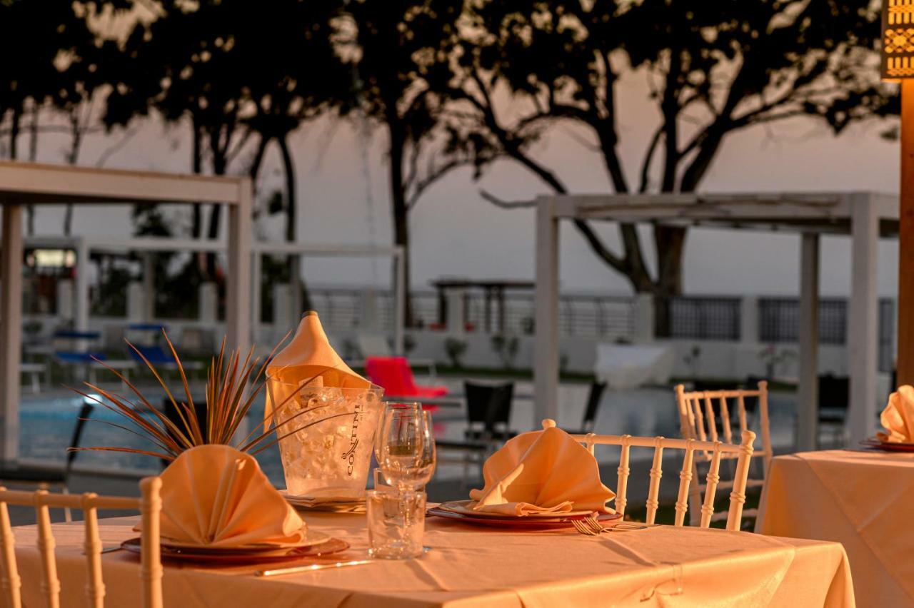 Hotel Lido Beach Phg Oristano Exterior photo